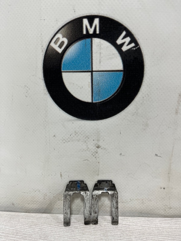 Комплект крепления тормозных шлангов BMW X5 3.0si 2008 E70 N52B30AF 34306771981 контрактная