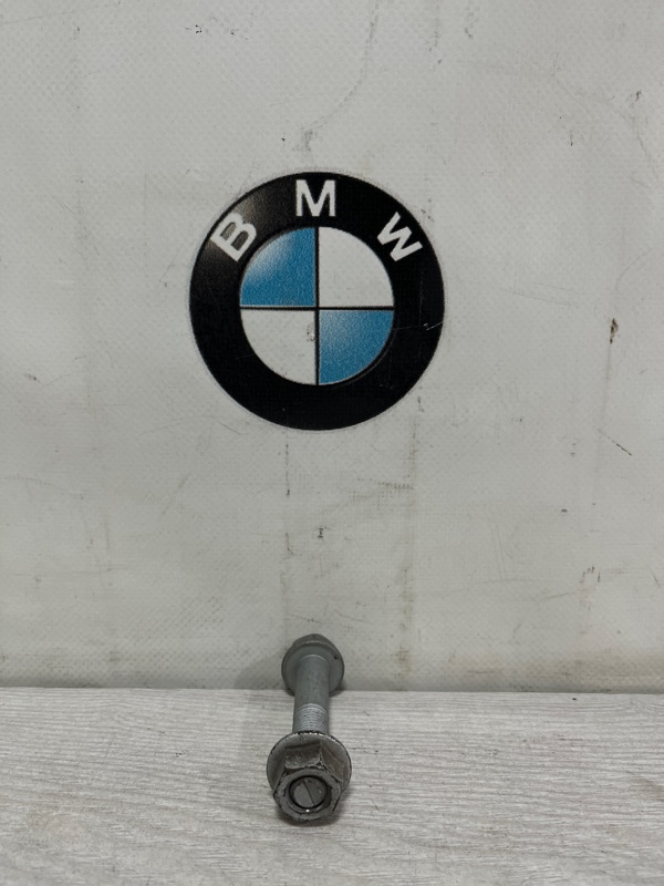 Болт подвески задний BMW 320i F30 N20B20B