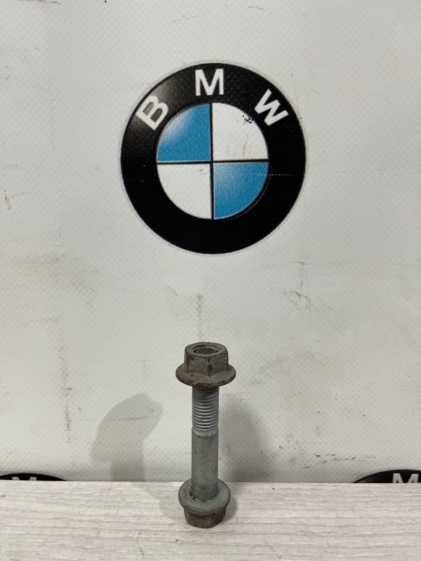 Болт подвески задний BMW 320i 2012 F30 N20B20B 07119906489 контрактная