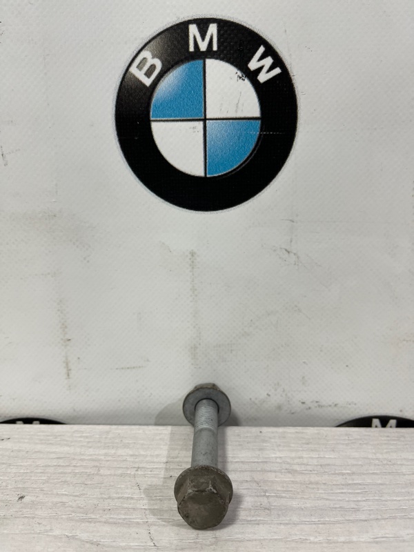 Болт подвески задний BMW 320i F30 N20B20B