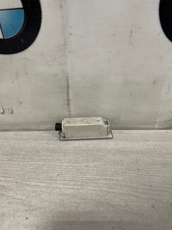 Плафон подсветки салона BMW X5 3.0si E70 N52B30AF
