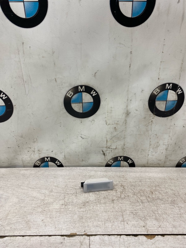 Плафон подсветки салона BMW X3 2012 F25 N47D20C 63 31 6 972 605 контрактная