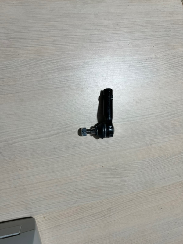 Наконечник рулевой тяги правый Volkswagen polo 5 Наконечник рулевой тяги правый Volkswagen polo 5