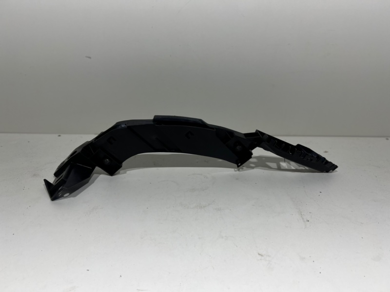 Запчасть кронштейн бампера передний правый Volkswagen polo 2009-2020 5 6RU805072A новая Кронштейн бампера передний правый Volkswagen polo 2009-2020 5 6RU805072A новая