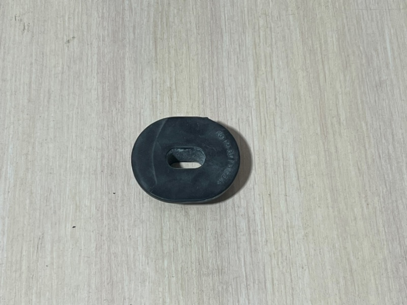 Подушка радиатора Volkswagen Polo 5