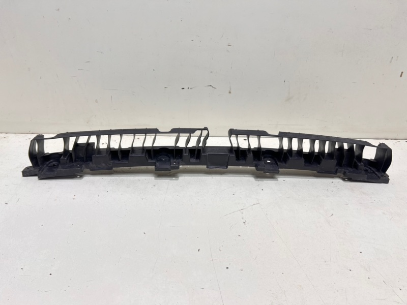 Запчасть кронштейн бампера задний Skoda rapid 2012-2019 1 34D807863A Б/У Кронштейн бампера задний Skoda rapid 2012-2019 1 34D807863A Б/У