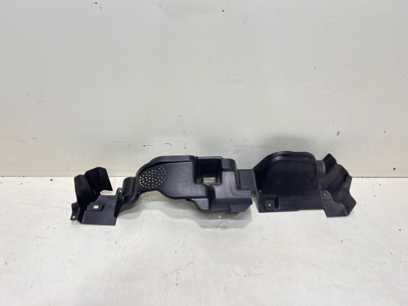 Запчасть накладка замка капота передняя Mitsubishi ASX 2012-2019 1 6400C949 новая Накладка замка капота передняя Mitsubishi ASX 2012-2019 1 6400C949 новая