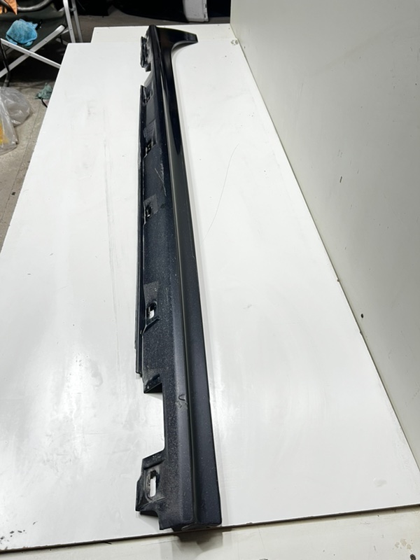 Накладка на порог наружная правая A7 2010-2018 4G