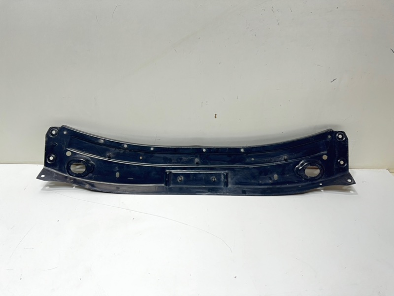 Накладка на рамку радиатора передняя MERCEDES-BENZ ML 2006-2012 W164 A0019890803 Б/У
