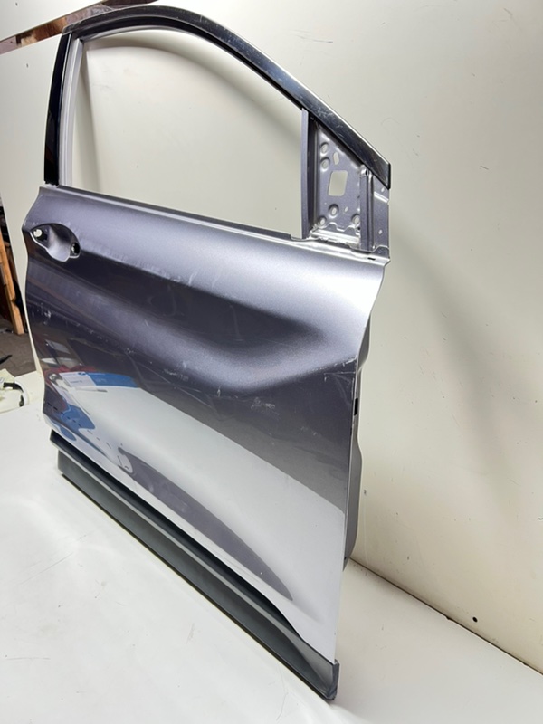 Дверь боковая передняя правая Geely Coolray sx11