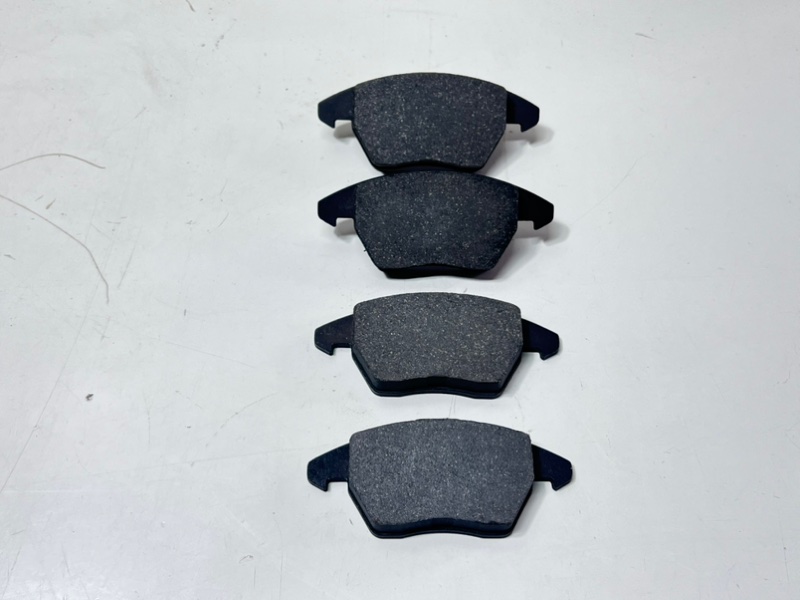 Запчасть колодки тормозные передние Volkswagen polo 2015-2020 5 ST-3C0698151C новая Колодки тормозные передние Volkswagen polo 2015-2020 5 ST-3C0698151C новая