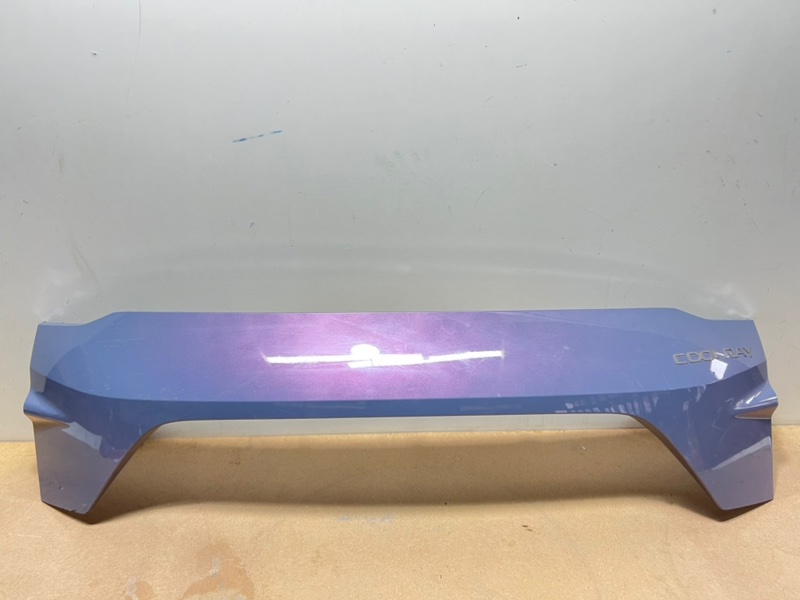 Накладка крышки багажника задняя Geely Coolray 2023- sx11 8891725496 Б/У