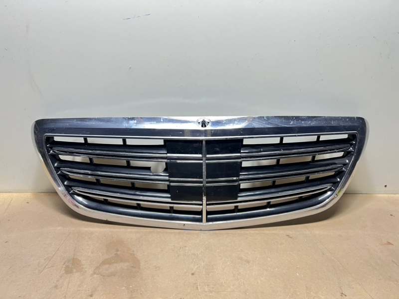 Решетка радиатора передняя MERCEDES-BENZ S 2013-2017 222 A2228801702 Б/У
