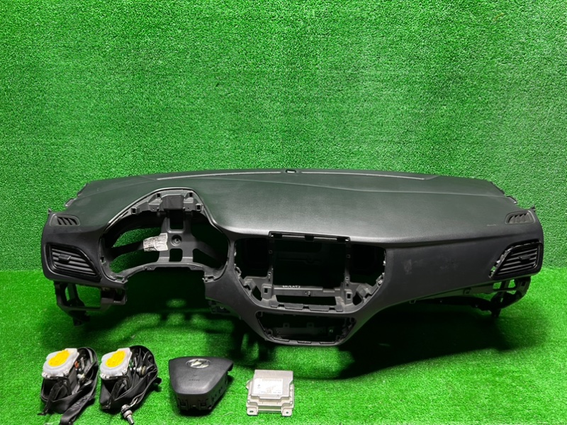 Торпедо переднее Hyundai Solaris 2020- 2 84710H5BB0TRY Б/У