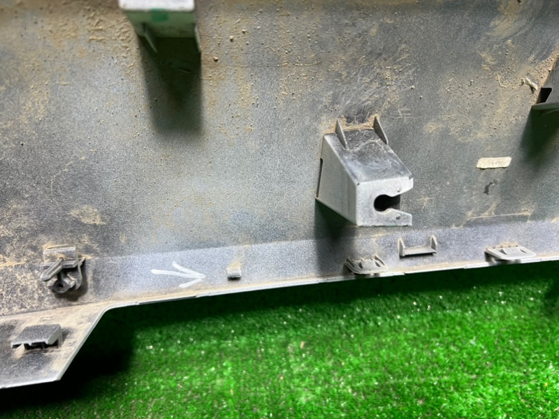 Накладка двери багажника задняя Coolray 2023- sx11