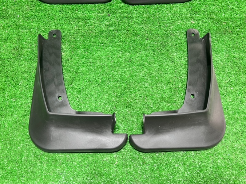 Брызговик CHEVROLET monza 4