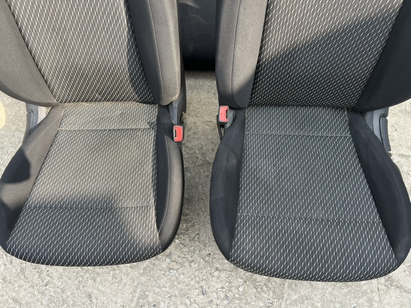 Сиденья комплект KIA RIO 4