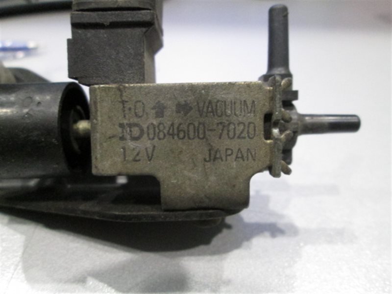 Датчик вакуумный Mitsubishi Pajero V26W 4D56 1994