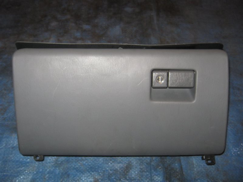 Бардачок Toyota Camry SV32 Бардачок Toyota Camry SV32