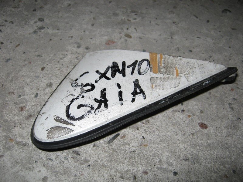 Накладка на крыло Toyota Gaia SXM10G правая