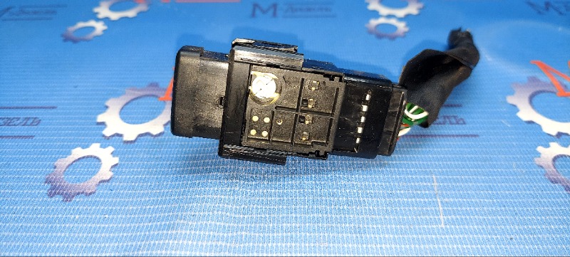 Кнопка аварийной сигнализации IPSUM 1997 SXM10 3S-FE