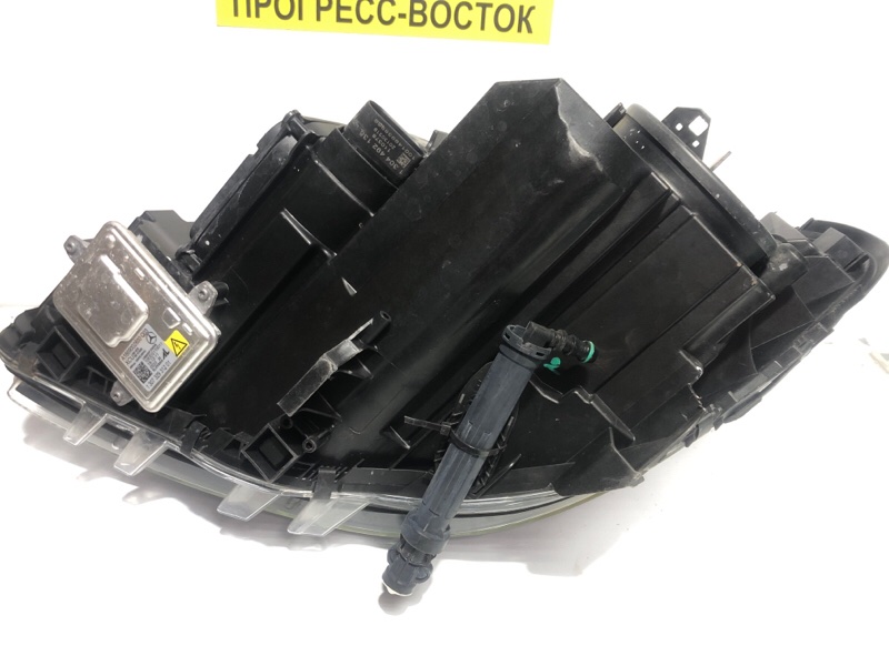 Фара правая B-Class W246 Фара правая B-Class W246