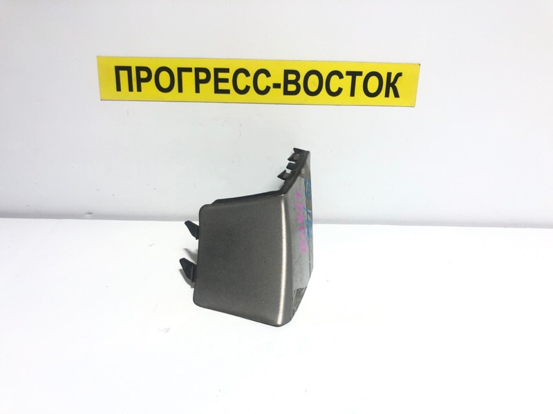 Заглушка буксировочного крюка передняя Legacy BP5 Заглушка буксировочного крюка передняя Legacy BP5