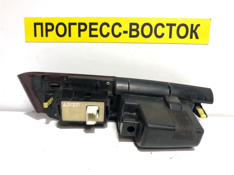 Блок управления стеклоподъемниками задний правый LS600h UVF40 Блок управления стеклоподъемниками задний правый LS600h UVF40