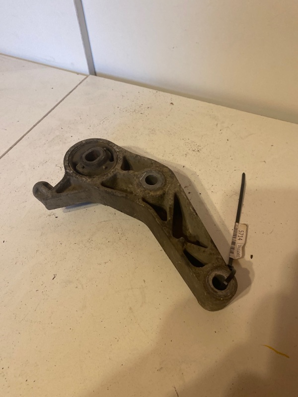 Подушка двигателя Opel Corsa 2000-2006 C 9227883 Б/У