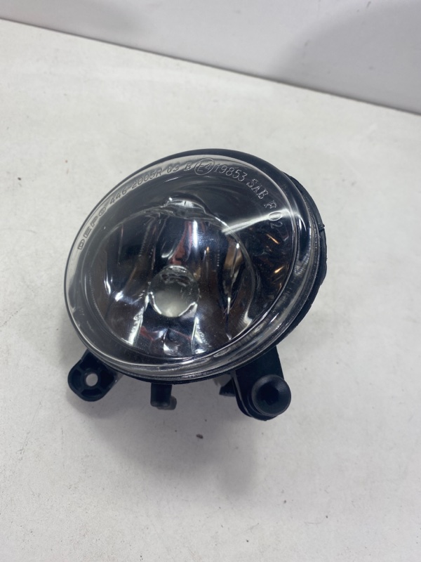 ПТФ передний правый Audi A4 2009-2011 B8 4462005RUQ новая