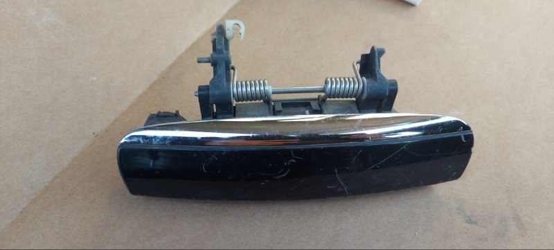 Ручка двери задняя правая Audi A6 2004-2011 C6 4F0837208 Б/У