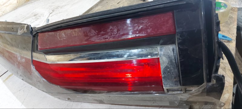 Фонарь задний правый Escalade 2014-2020