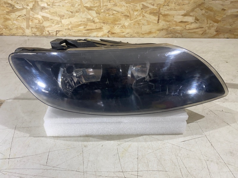 Фара галогеновая правая Audi Q7 2005-2010 4L 4L0941004K Б/У