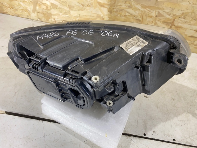 Фара галогеновая левая A6 2004-2008 C6 Фара галогеновая левая A6 2004-2008 C6