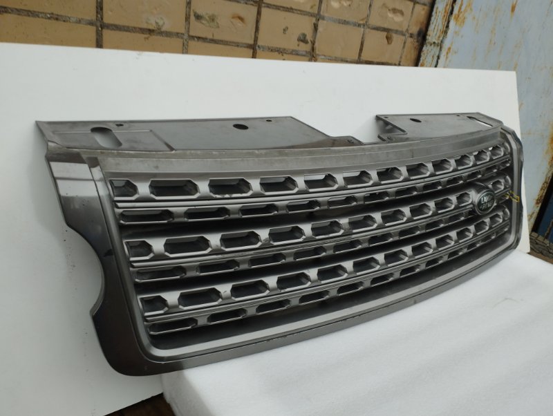 Решетка радиатора Range Rover Vogue 2012-2017 4 Решетка радиатора Range Rover Vogue 2012-2017 4