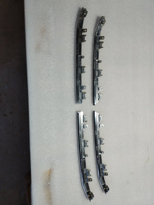 Молдинг бампера Audi 50510074 Б/У