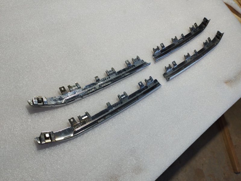 Молдинг бампера