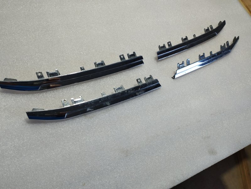 Молдинг бампера