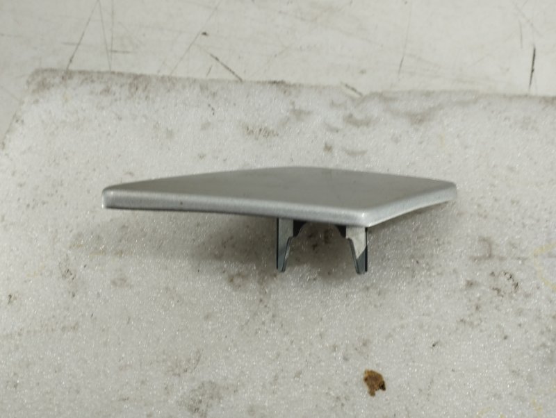 Крышка форсунки омывателя фар правая Teana J32 Крышка форсунки омывателя фар правая Teana J32