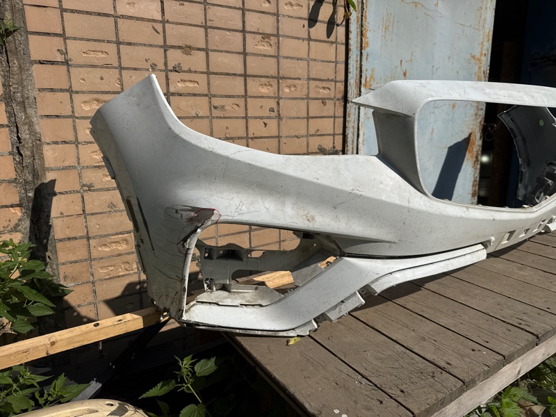 Бампер передний Geely Atlas Pro