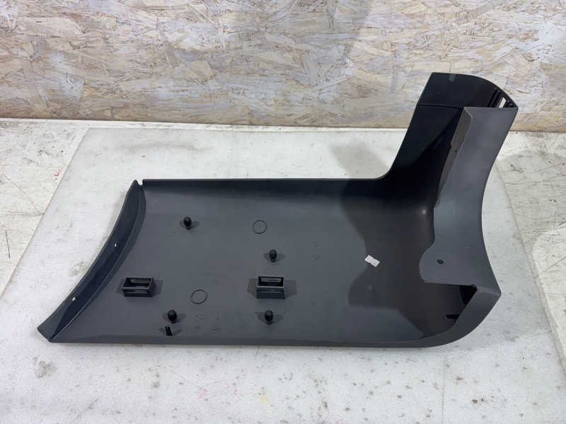 Бампер задний левый Ford Transit TT9