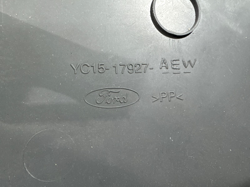 Бампер задний левый Transit 2006-2013 TT9