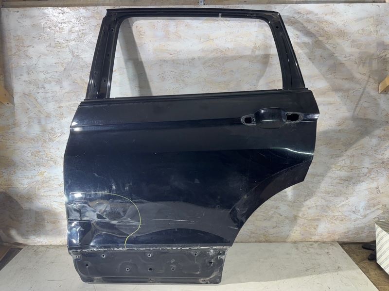 Дверь задняя левая Volkswagen Tiguan 2016-2025 2 5NA833055J Б/У