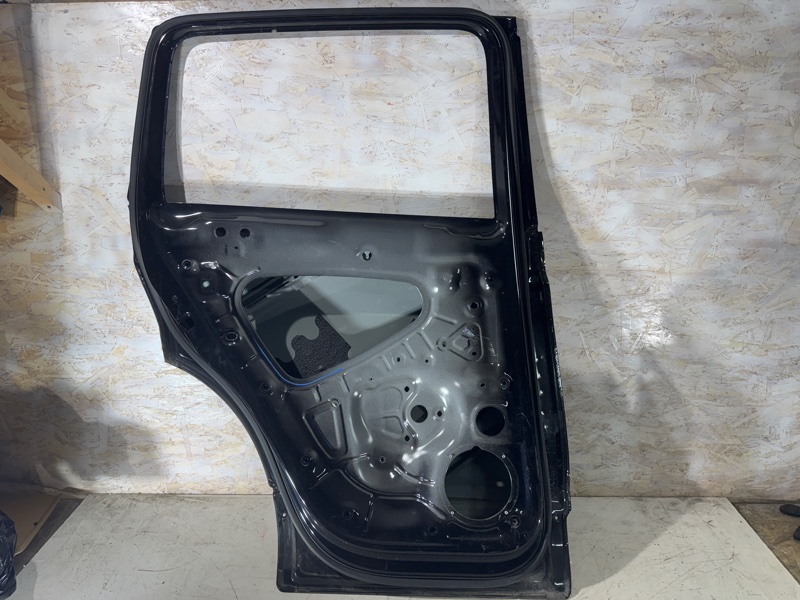 Дверь задняя левая Tiguan 2016-2025 2