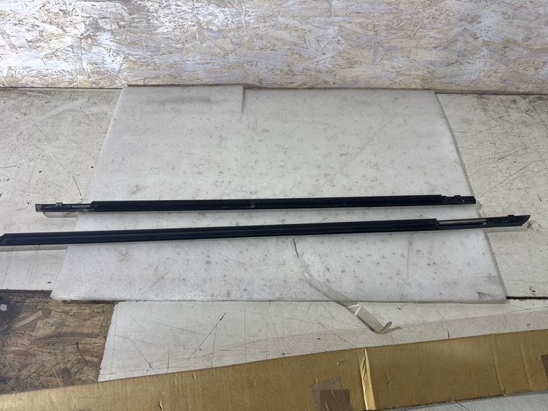 Молдинг двери левый Teana 2003-2008 J31 Молдинг двери левый Teana 2003-2008 J31