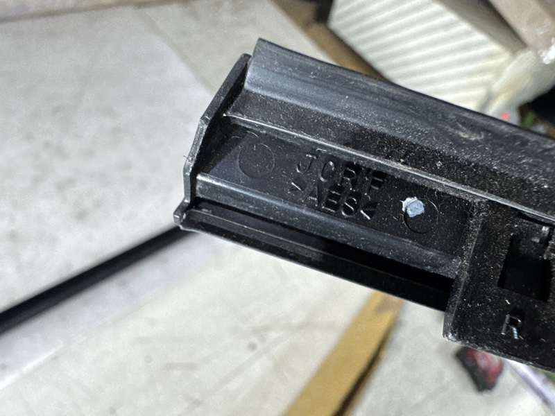 Молдинг двери левый Teana 2003-2008 J31 Молдинг двери левый Teana 2003-2008 J31