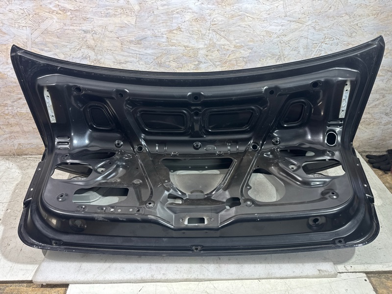 Крышка багажника Rio 2011-2017 3 Крышка багажника Rio 2011-2017 3