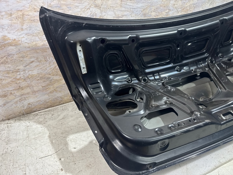 Крышка багажника Rio 2011-2017 3 Крышка багажника Rio 2011-2017 3