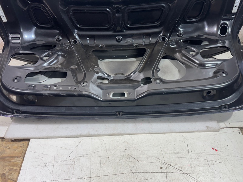 Крышка багажника Rio 2011-2017 3 Крышка багажника Rio 2011-2017 3