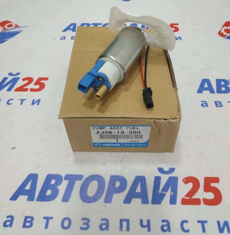 Топливный насос Mazda Denso ZJ3813350 ZJVE ZJ38-13-350 новая